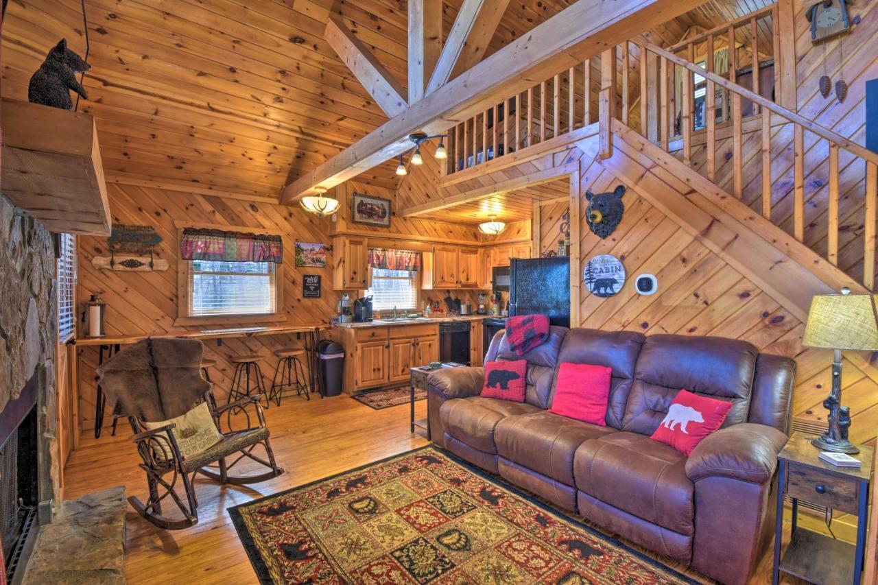 Helen Cabin With Deck And Hot Tub Less Than Half Mi To Main St Exteriér fotografie