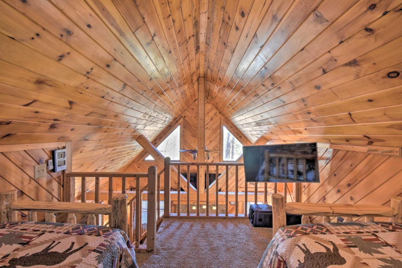 Helen Cabin With Deck And Hot Tub Less Than Half Mi To Main St Exteriér fotografie