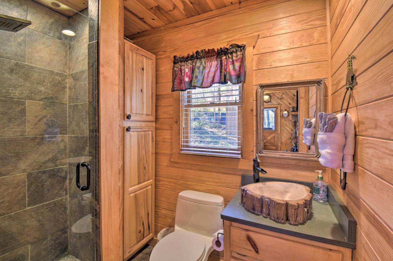 Helen Cabin With Deck And Hot Tub Less Than Half Mi To Main St Exteriér fotografie